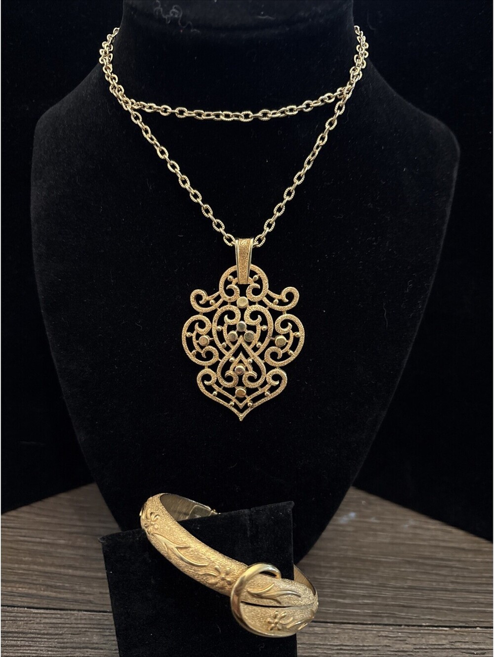 Beautiful Crown Trifari Scroll Work Necklace 22-28” With CT Bangle Bracelet